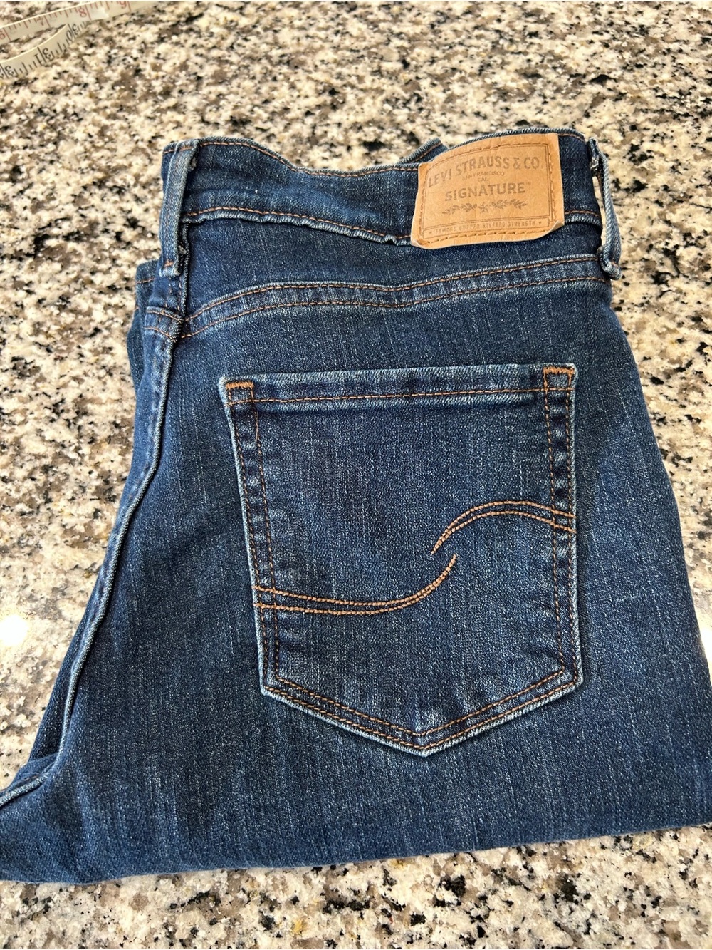 Levi's women’s mid rise bootcut Denim Jeans